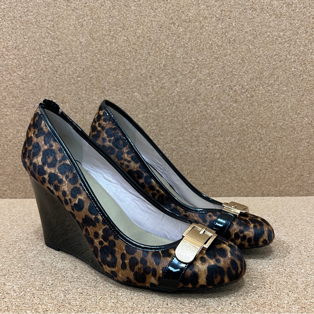 Vince Camuto women’s cheetah print wedges size 8 preowned